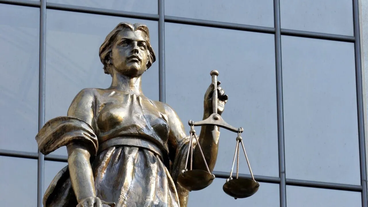 Белорусов бесплатно проконсультируют по правовым вопросам в День народного единства