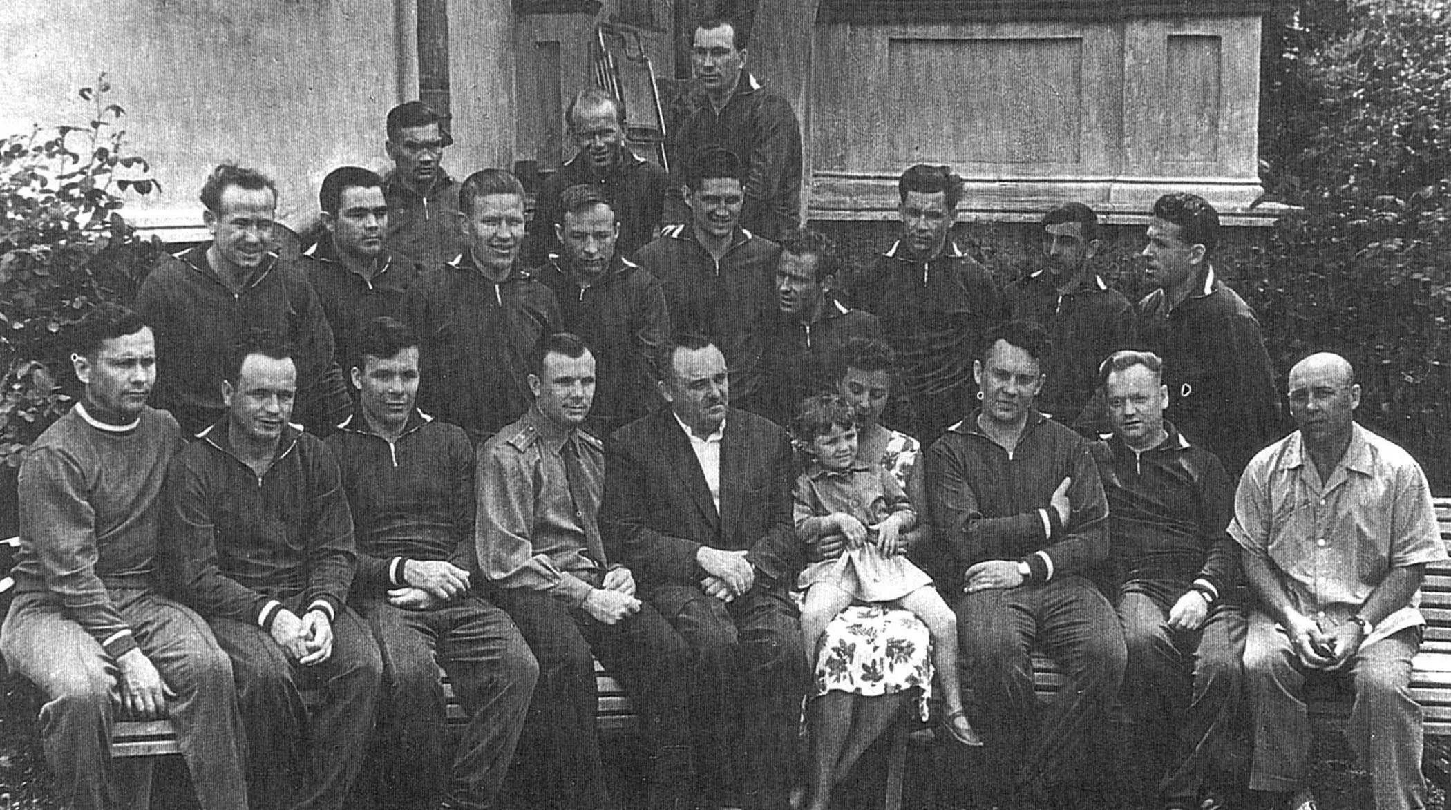 В СССР сформирована первая команда космонавтов