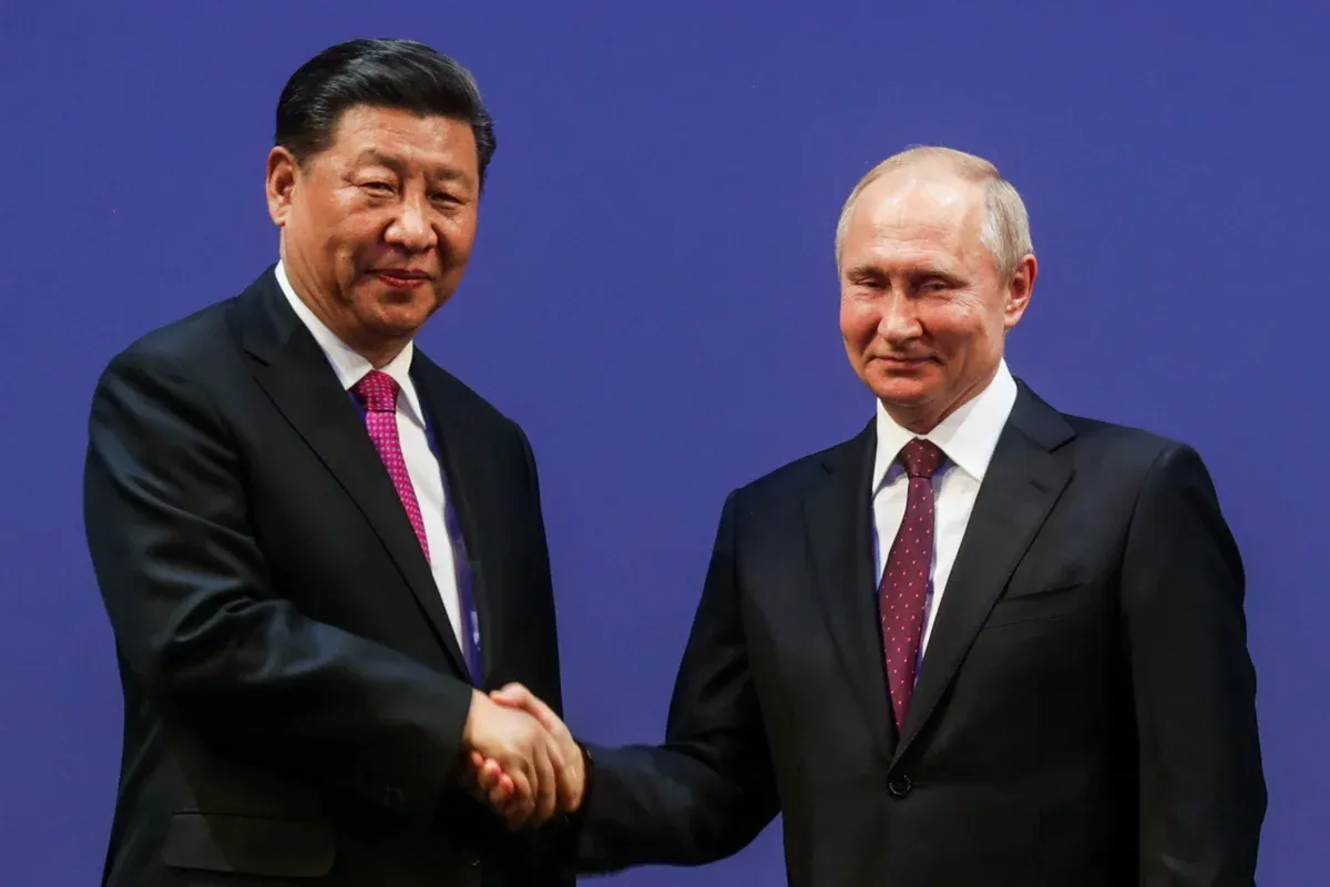 Путин и Си Цзиньпин предложили увеличить доли рубля и юаня во взаимных расчетах