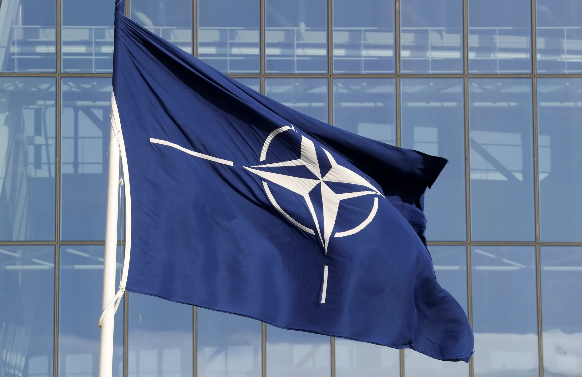 В НАТО назвали угрозой углубление отношений России и Беларуси