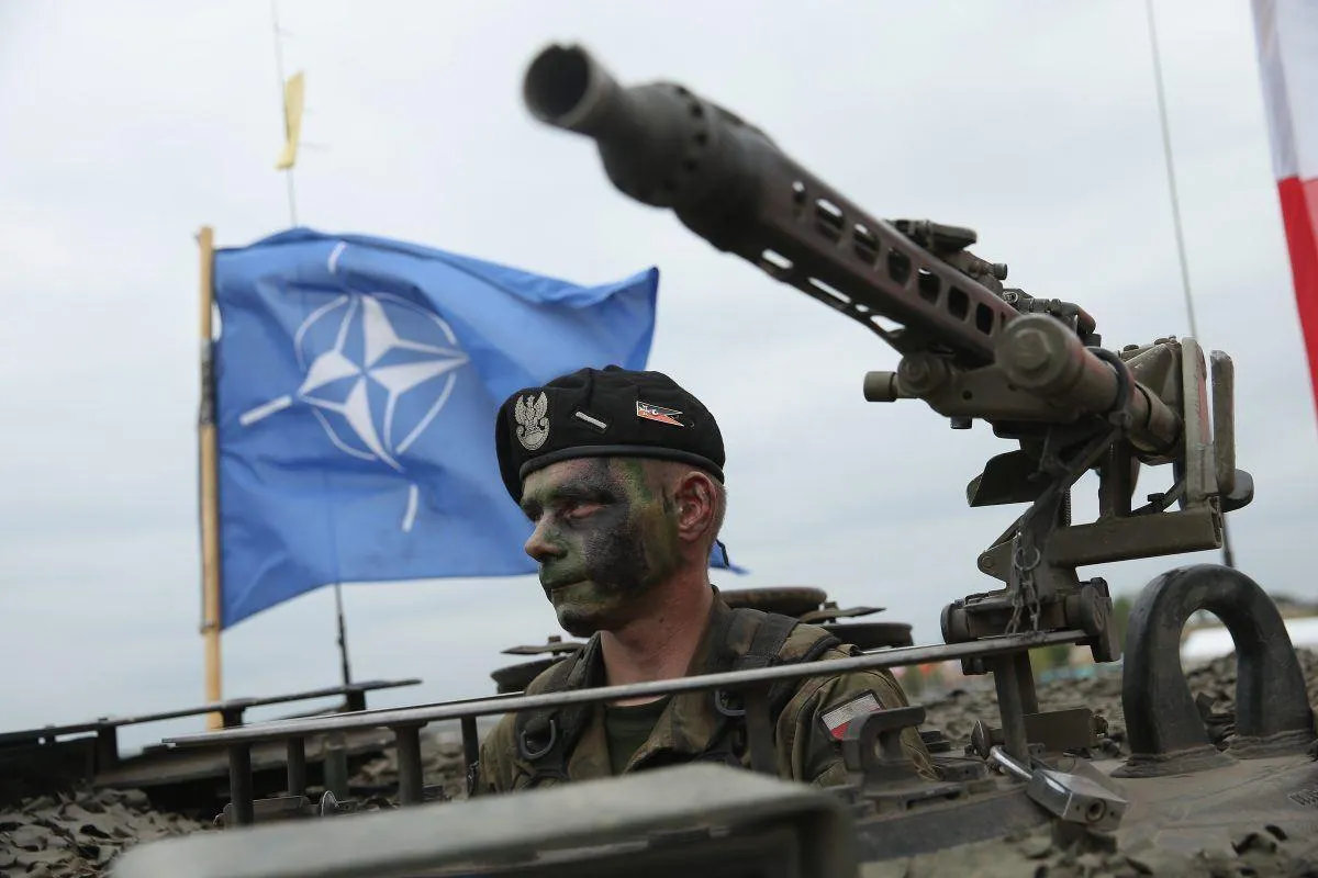 Лавров: «‎НАТО наращивает военное присутствие у границ России и Белоруссии»