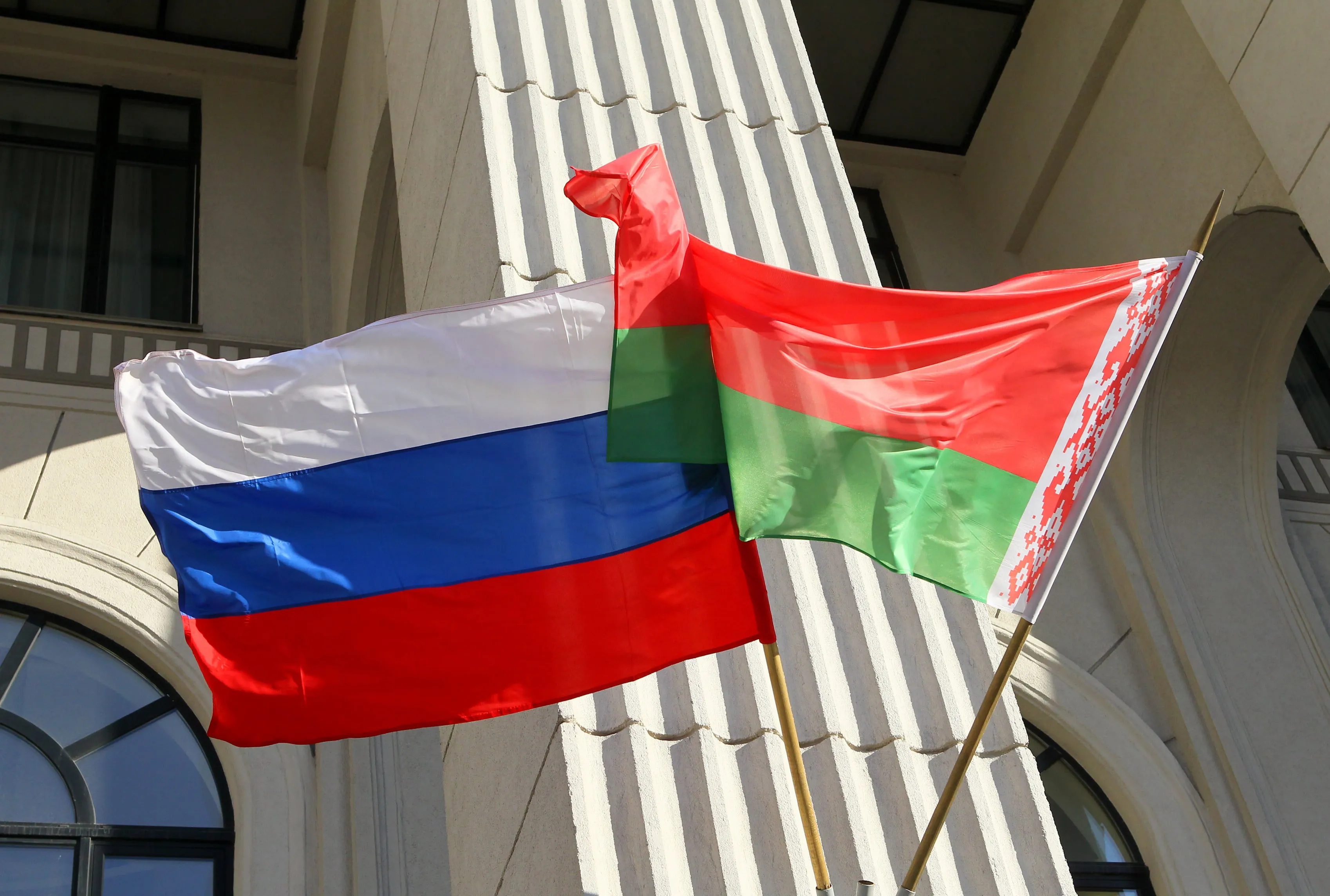День единения народов: Союз Беларуси и России стал альтернативой западной неоколониальной модели