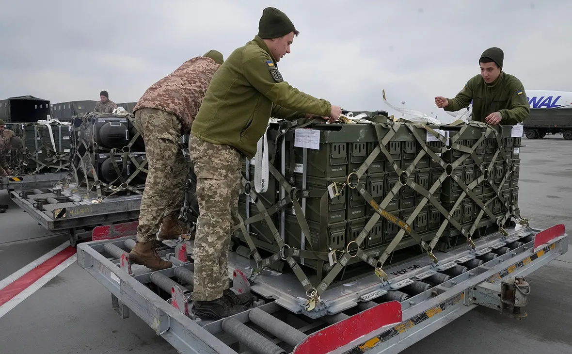 Литва призывает ЕС не останавливать военную поддержку Киева