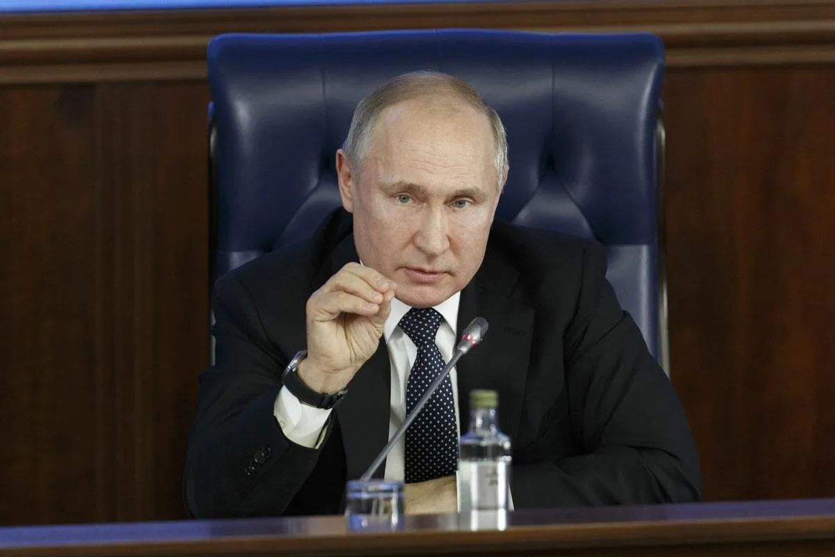 Путин: Запад использует неонацистов для борьбы с Россией