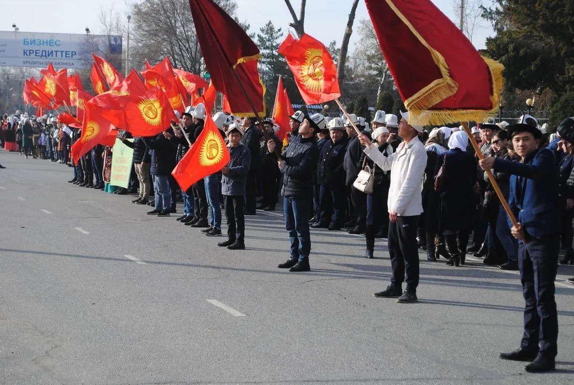 Тема ЕАЭС активно используется в предвыборной борьбе в Кыргызстане – эксперт