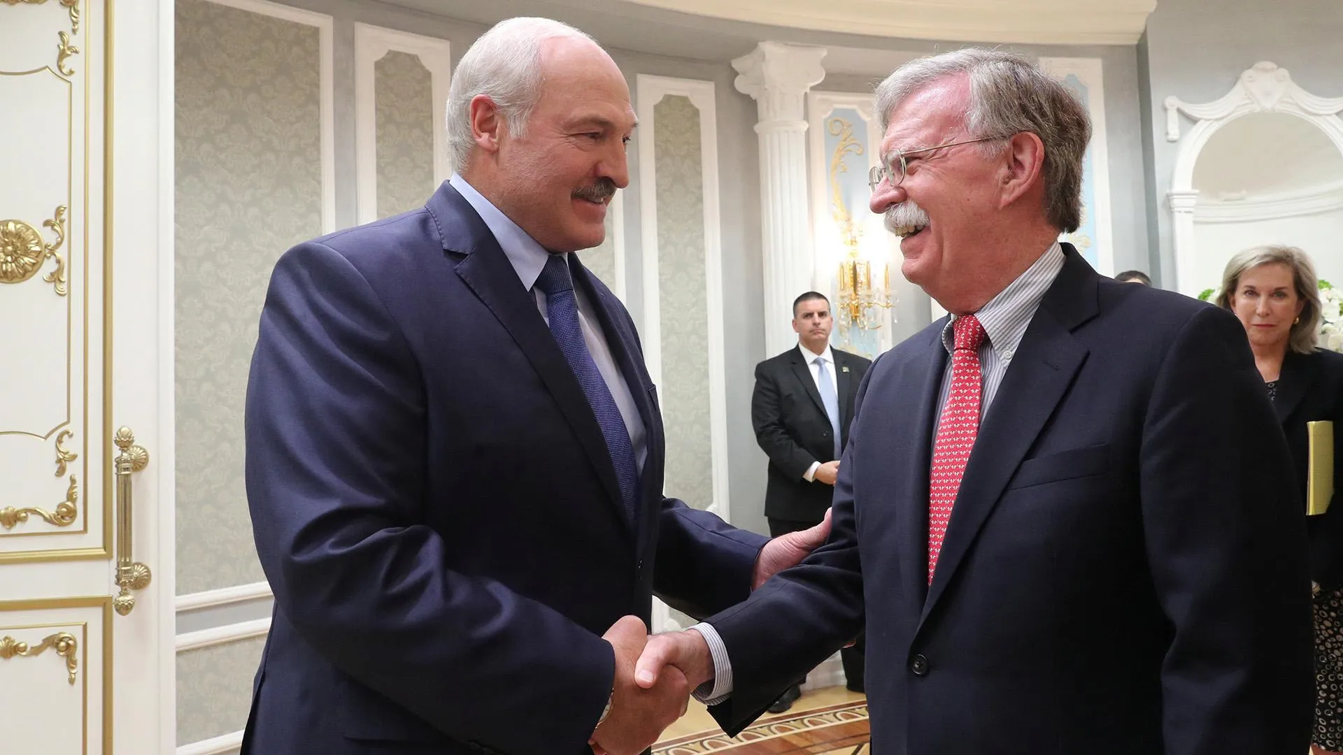 Прощай, «многовекторность»! Болтон оказал медвежью услугу Минску