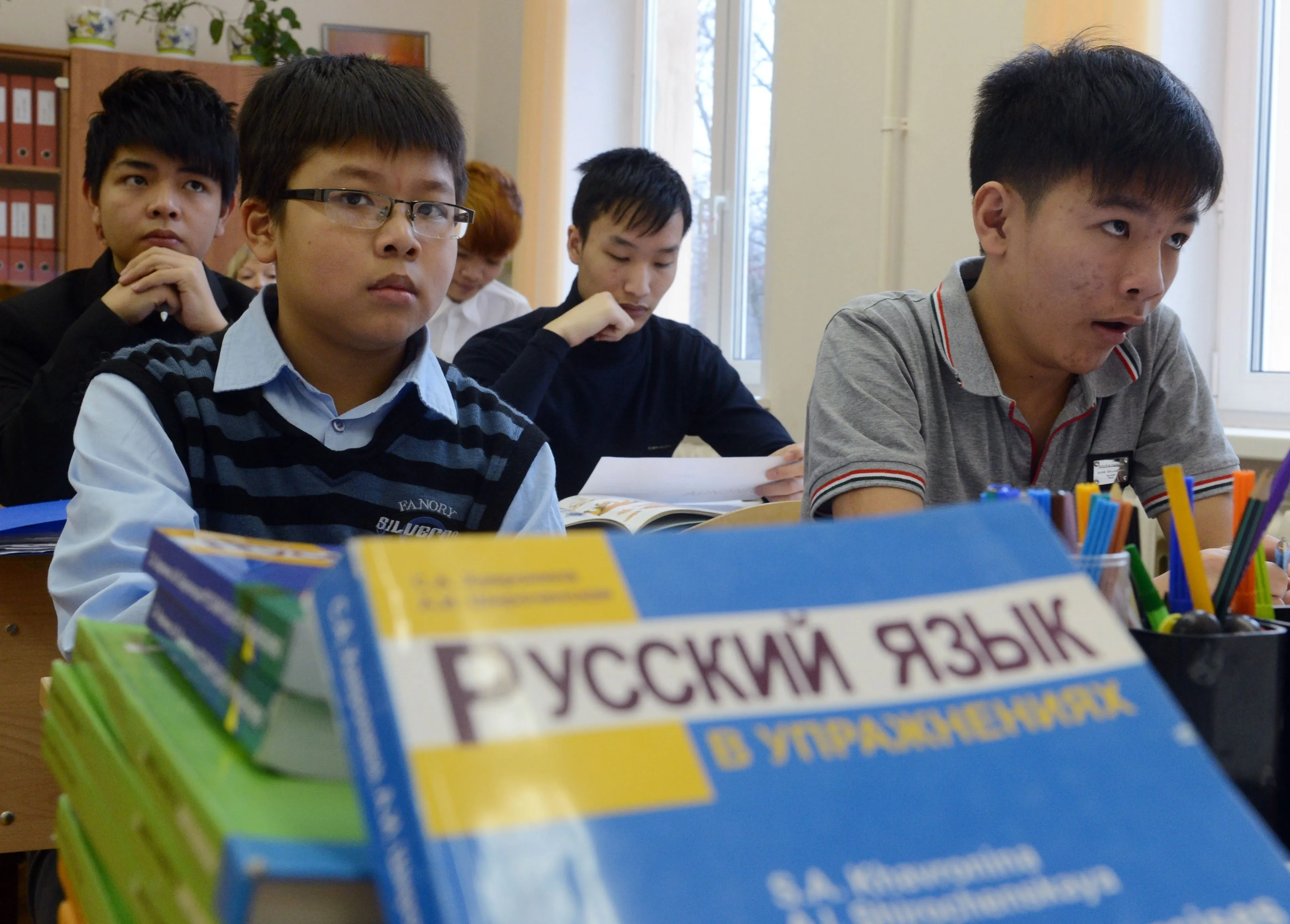Конституционное совещание приняло решение о русском языке в Кыргызстане