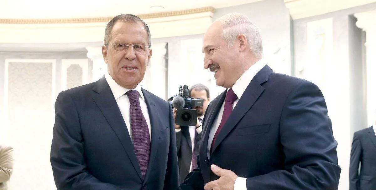 Лавров раскрыл, как относится к советам Лукашенко по борьбе с коронавирусом