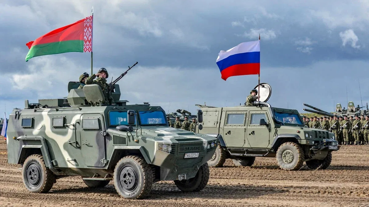 Лавров заявил о планах военного строительства в Союзном государстве с Беларусью