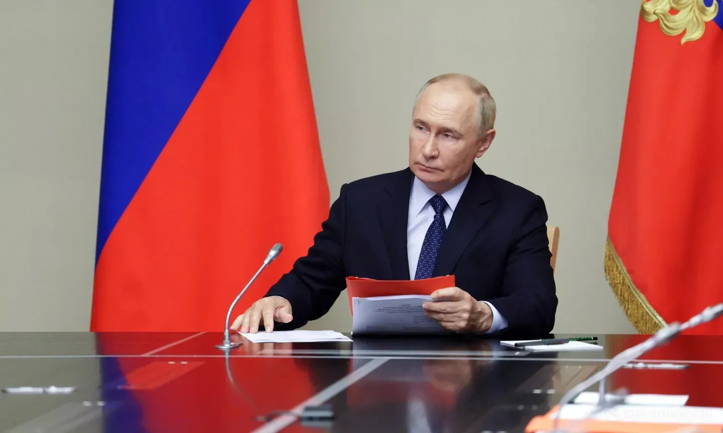 Путин призвал усилить меры для предотвращения дестабилизации в СНГ