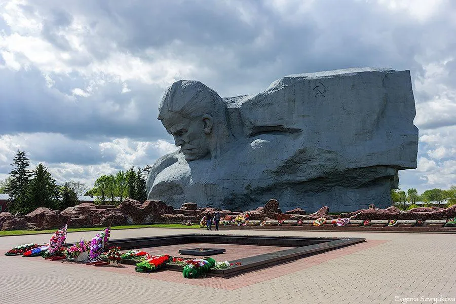 Историю Брестской крепости пытаются фальсифицировать − директор мемориала