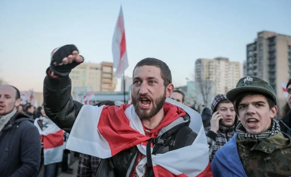 Генпрокурор Беларуси: обществу пытаются навязать нацизм