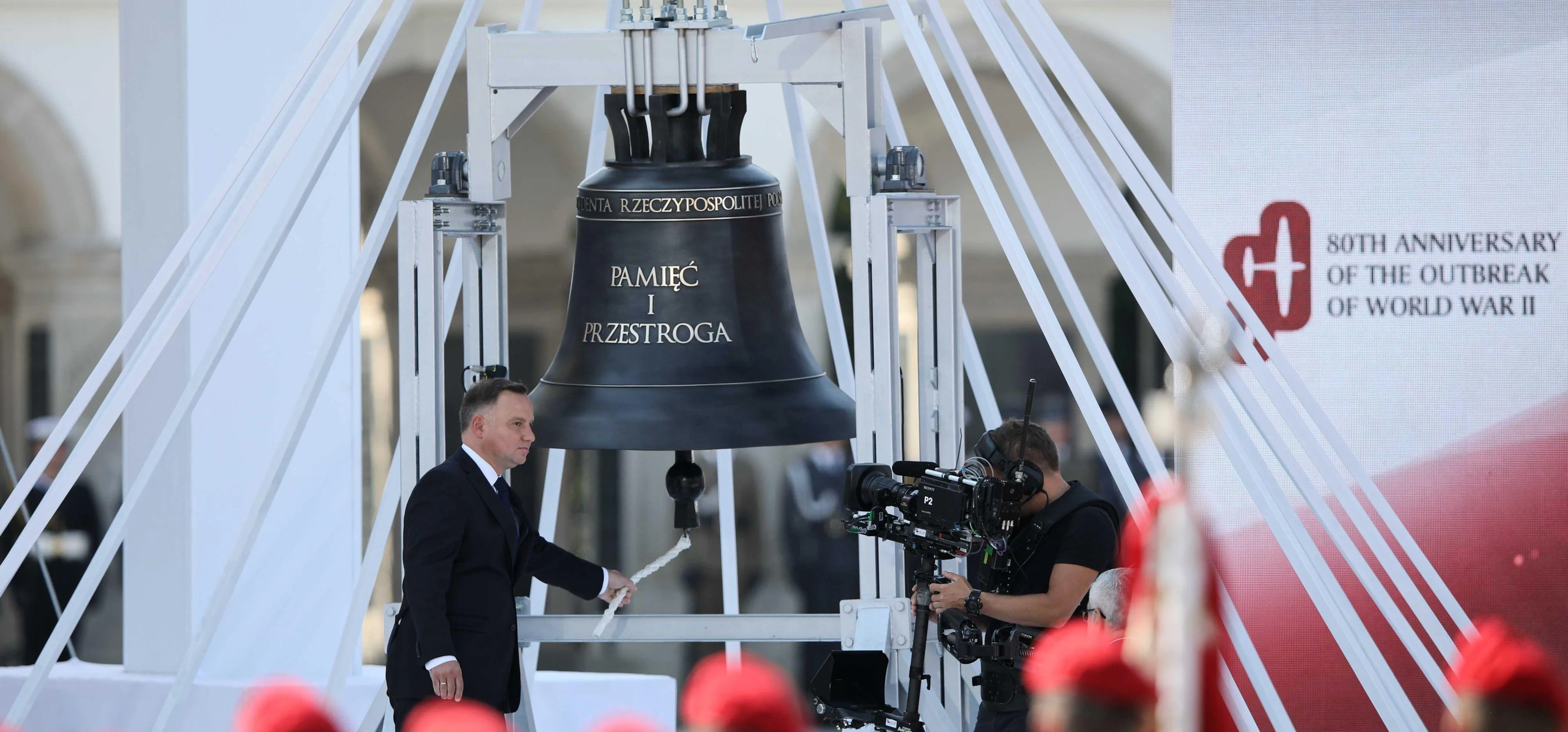 Экс-президент Польши раскритиковал Варшаву из-за отношения к Путину