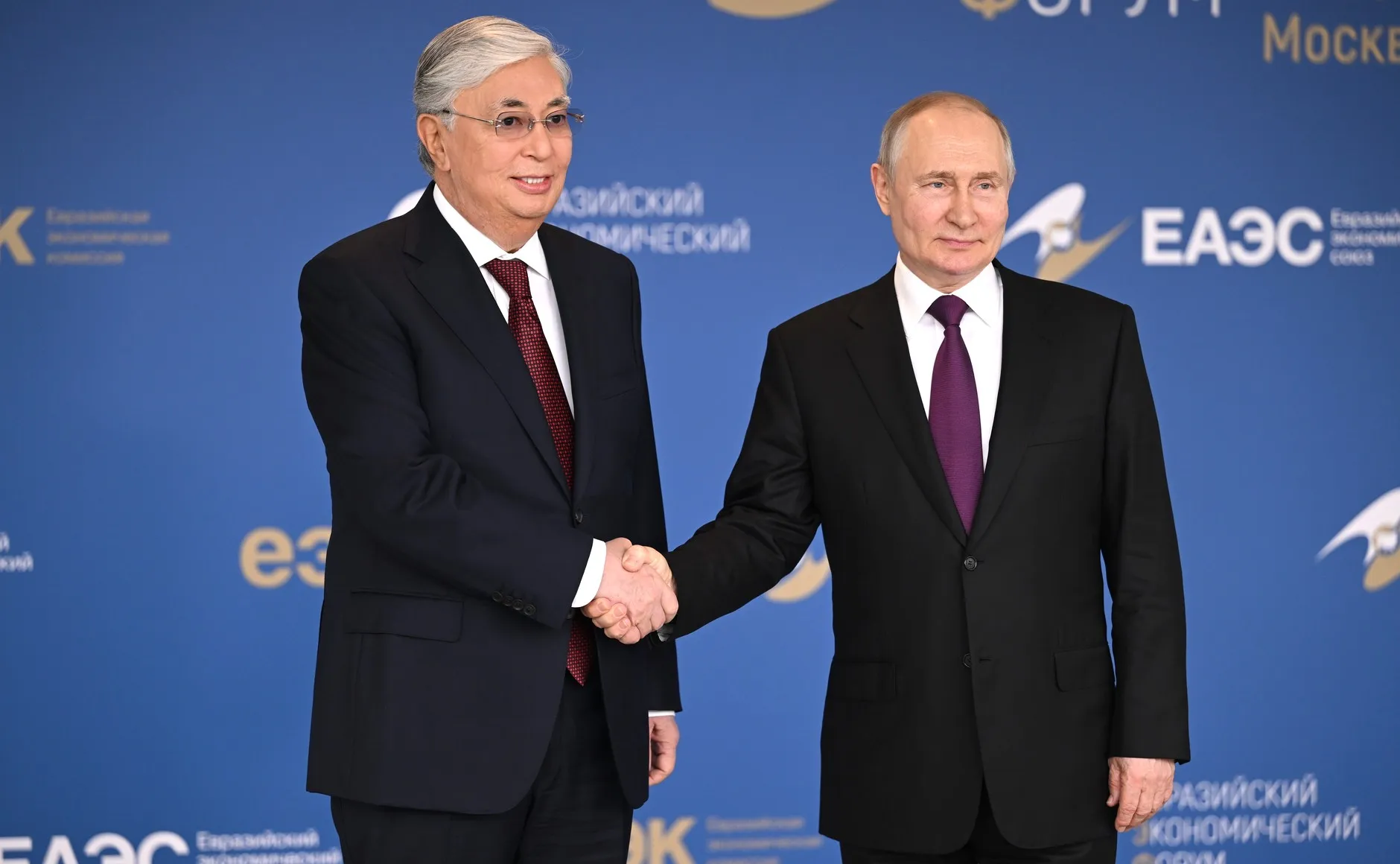 Эксперт назвал выгоды для экономики Казахстана от сохранения русского языка
