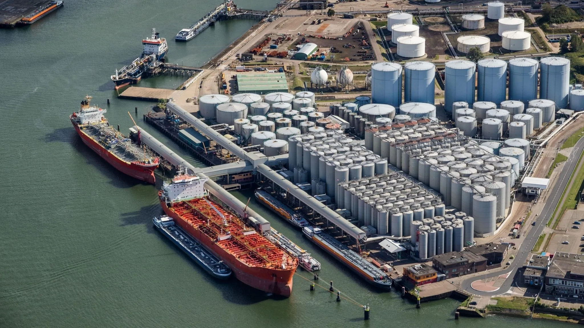 Нефть по $120? Что ждет рынок энергоносителей в 2022 году