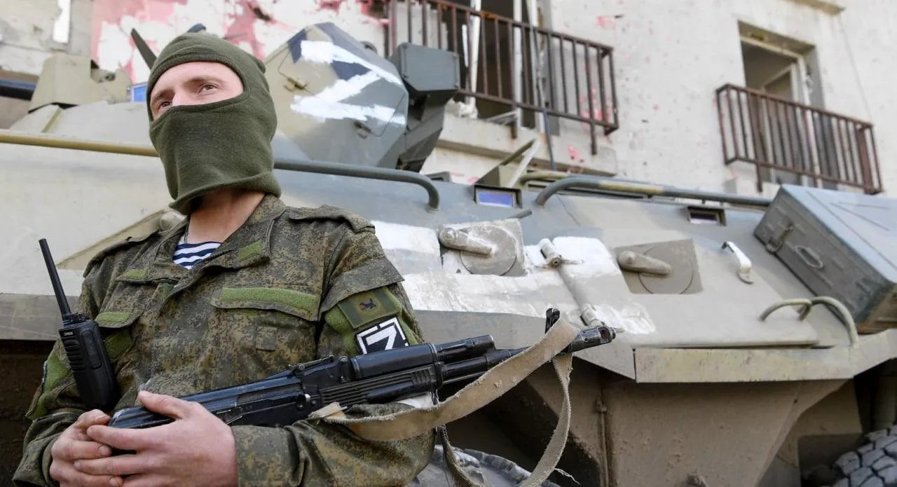 Военный эксперт объяснил, как Россия решает задачи по демилитаризации и денацификации Украины