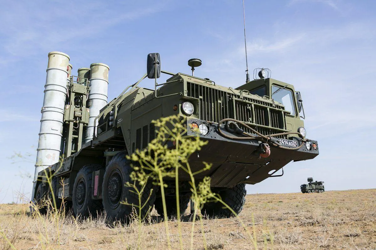 Индия внесла аванс за российские С-400