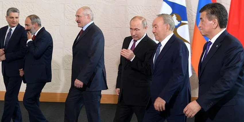 Саммит ЕАЭС в Санкт-Петербурге: главные интриги