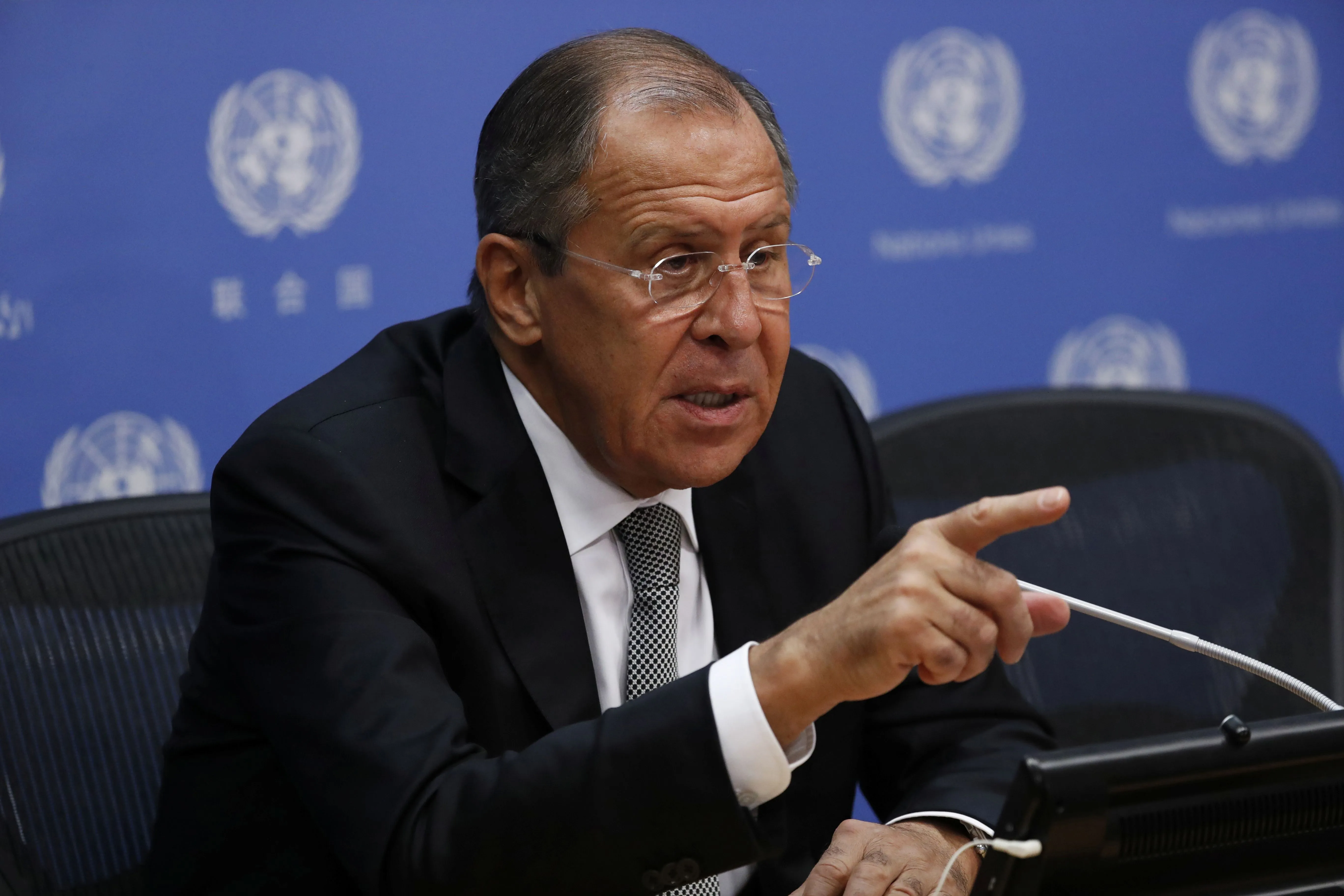 Лавров: НАТО перекладывает решение проблем Афганистана на соседние с ним страны