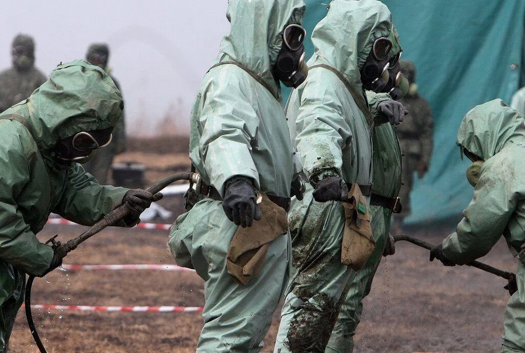 Российские военные медики отработали борьбу с вирусами в Армении