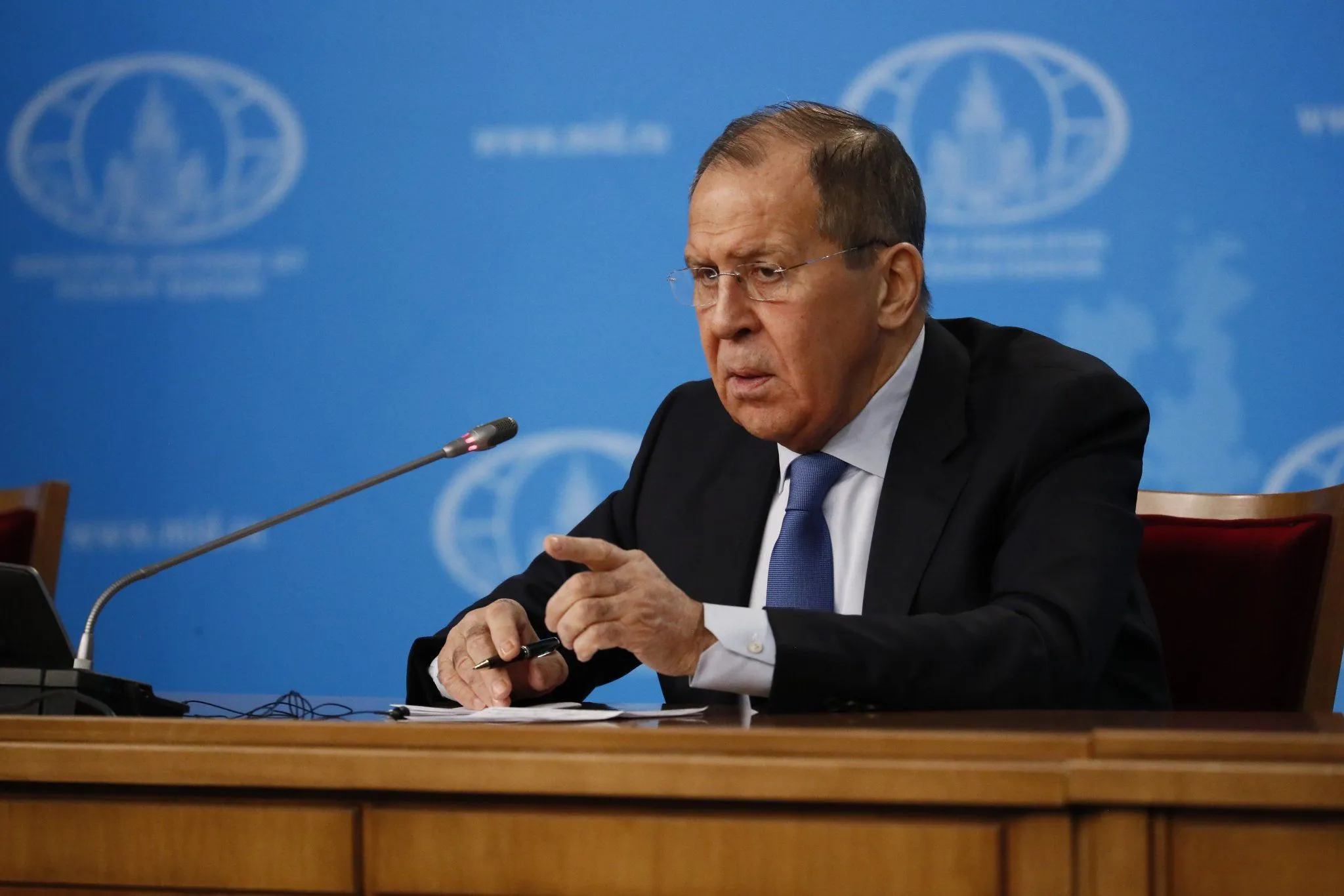 Лавров объяснил сложности в обмене пленными между Арменией и Азербайджаном