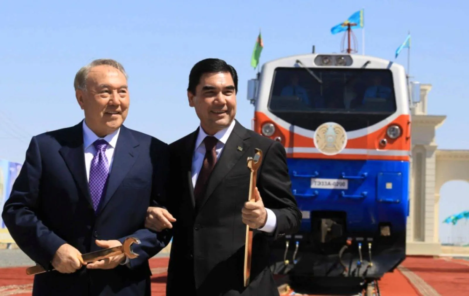 Казахстан-Туркменистан: нефть, газ и железная дорога