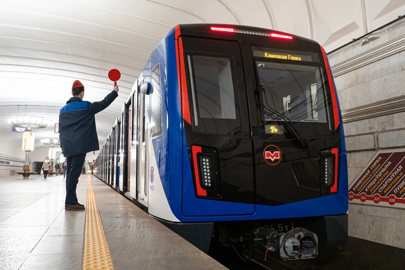 Российский «Метровагонмаш» досрочно поставит Минскому метрополитену современные вагоны