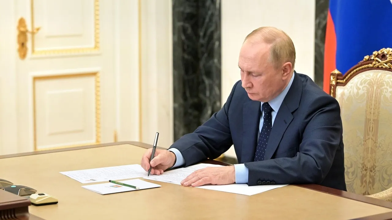 Путин запустил процесс ратификации договора с Беларусью о гарантиях безопасности