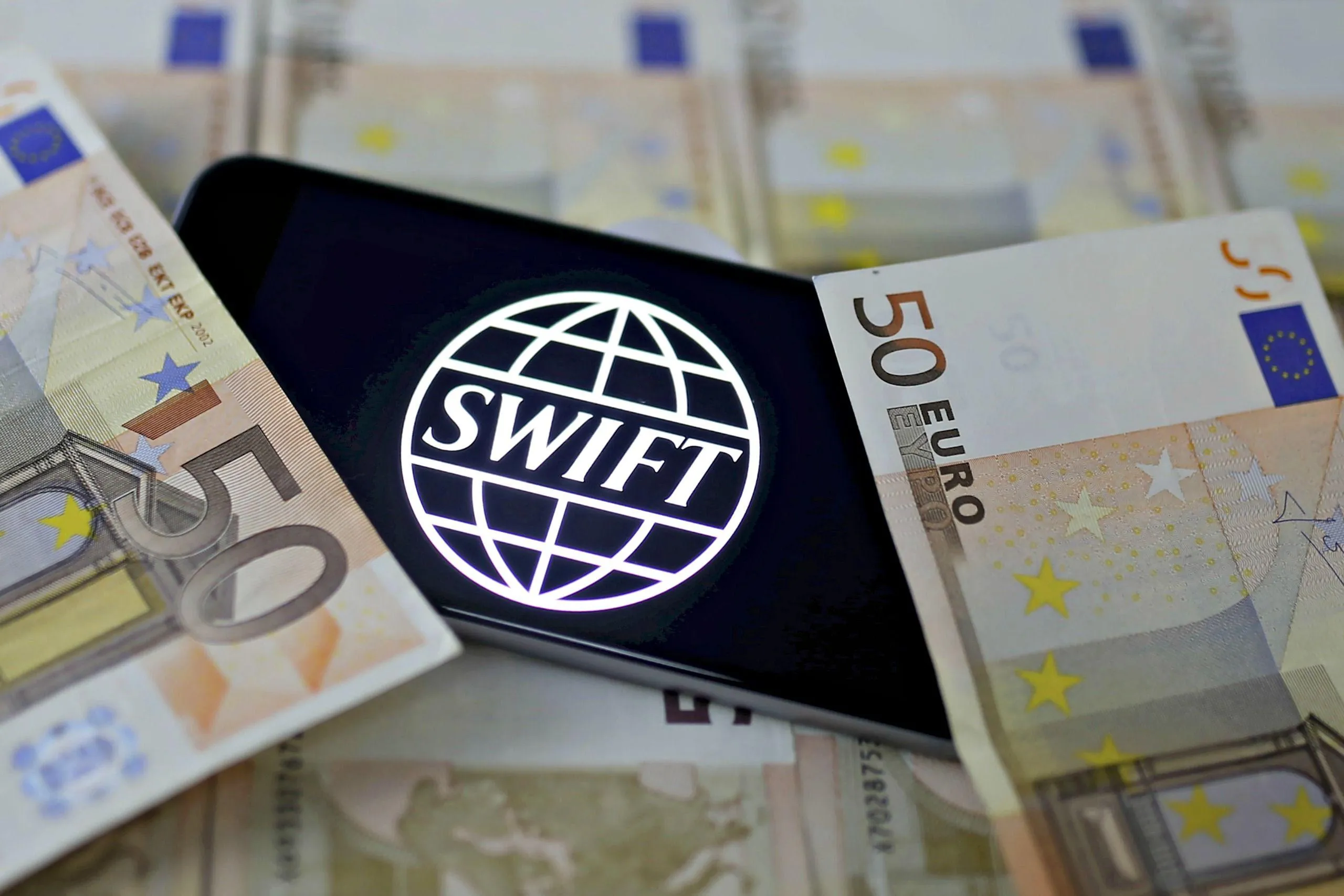 Что если Москва отключит SWIFT: последствия для России и ее союзников