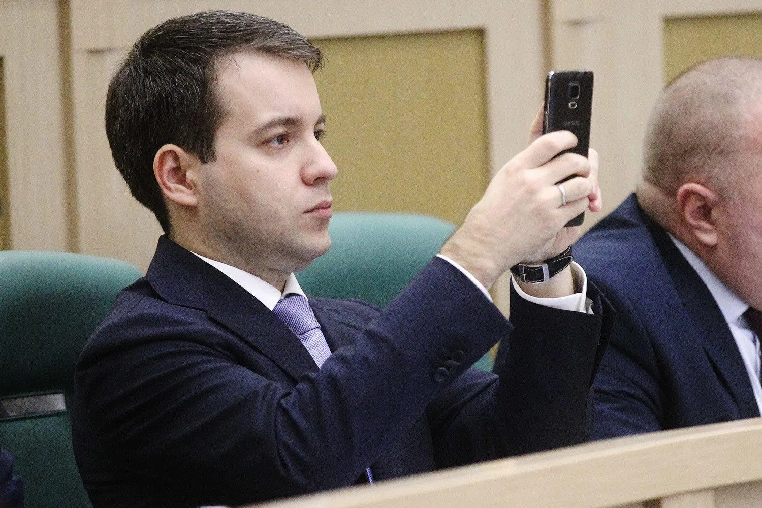 Кто мешает отмене мобильного роуминга в Евразийском союзе