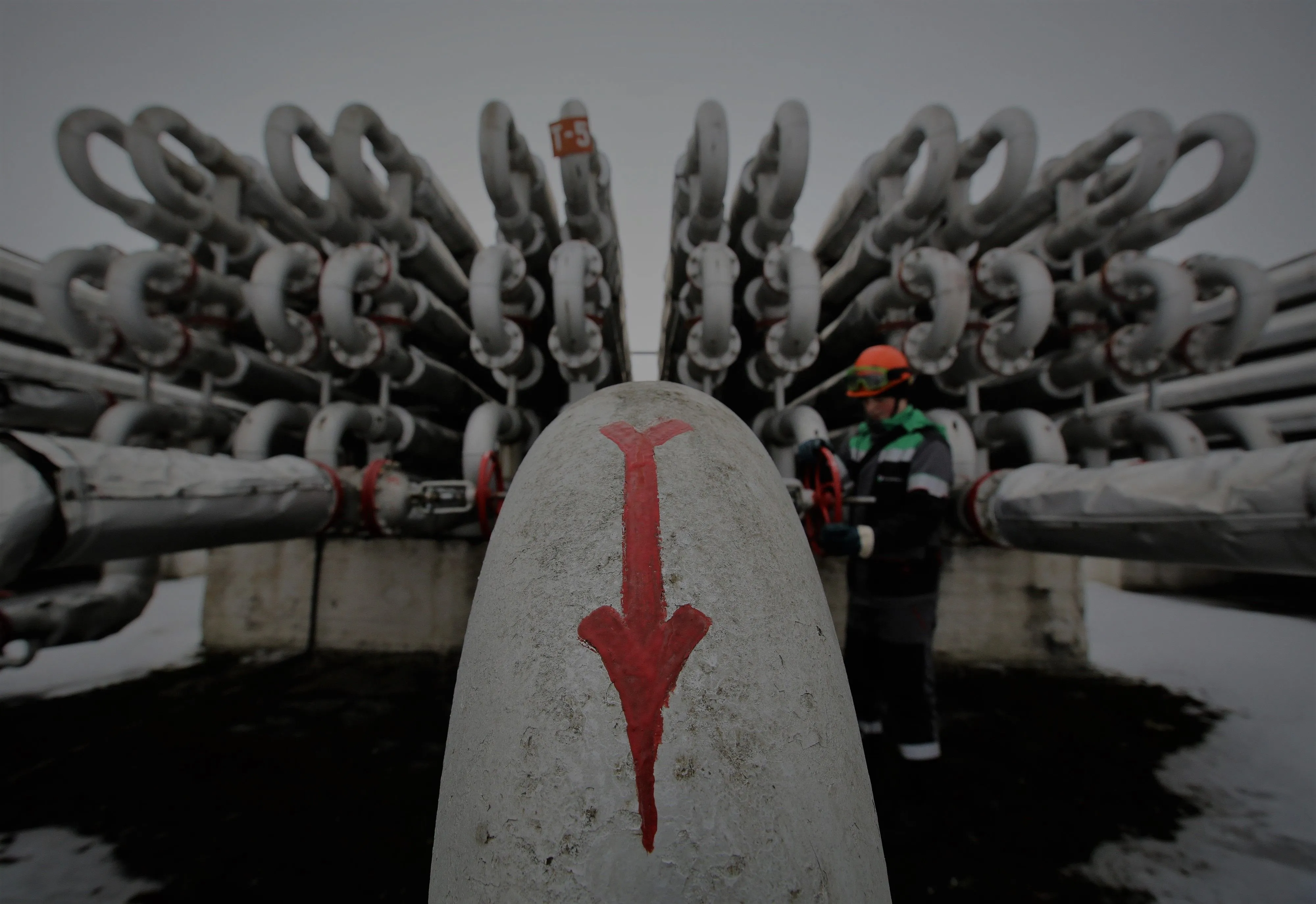 Отказ от российского газа оказался фейком: как Польша обходит собственные санкции