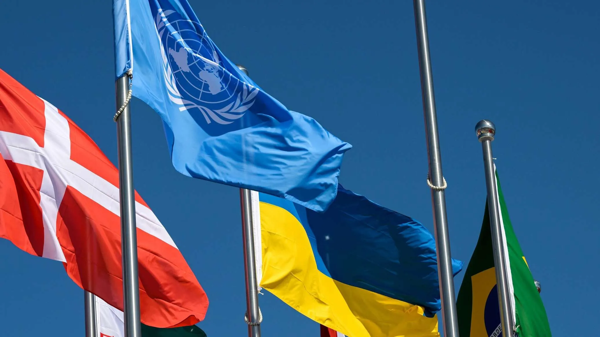 Постпред Киева при ООН признал, что мир устал от конфликта на Украине
