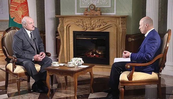 Гордон: Лукашенко готов передать Украине задержанных граждан России