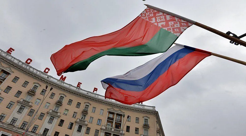 Беларуси и России необходимо развивать интеграцию не только в экономике – эксперт