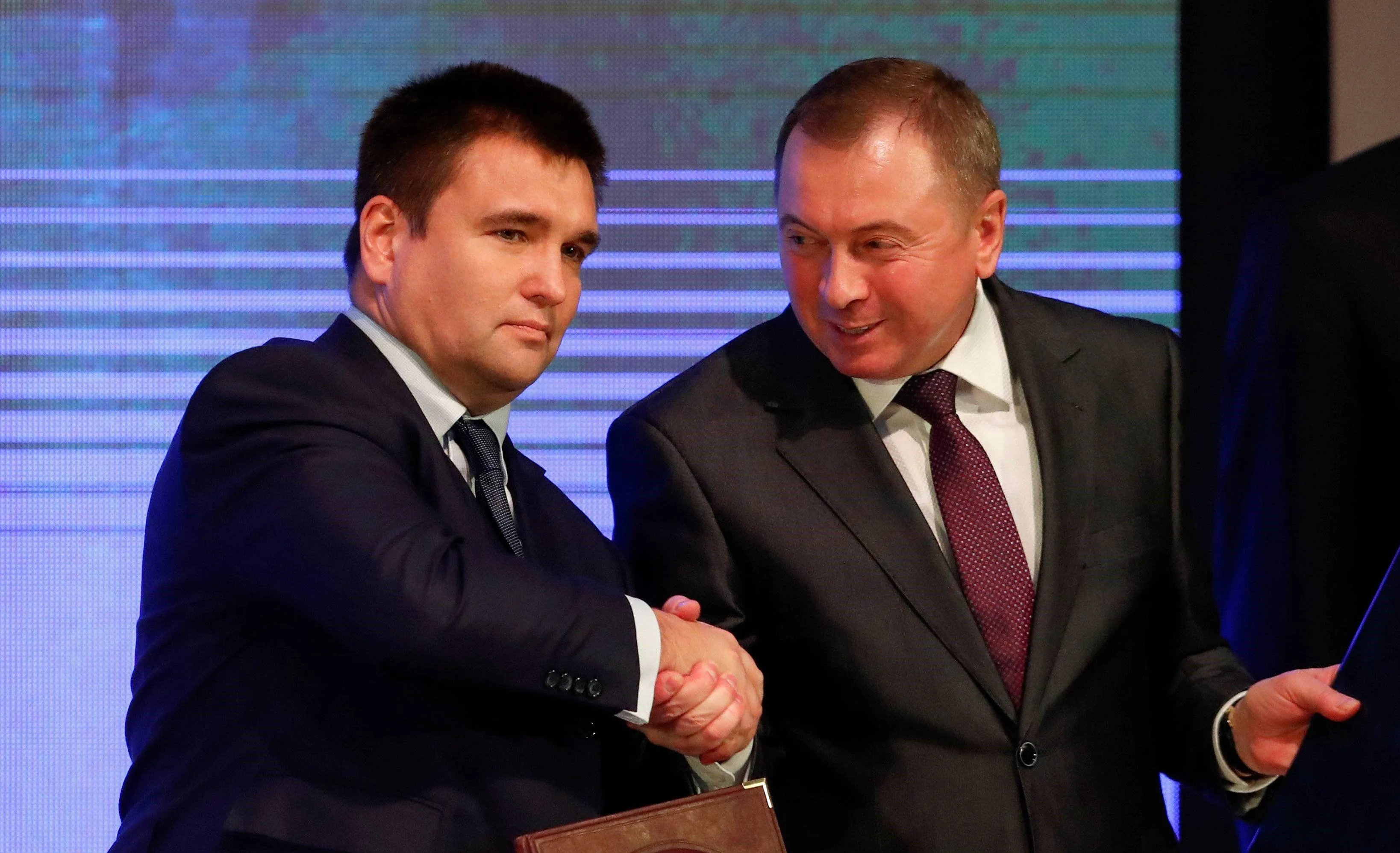 Минск ответил на «предупреждение» Киева о российских паспортах