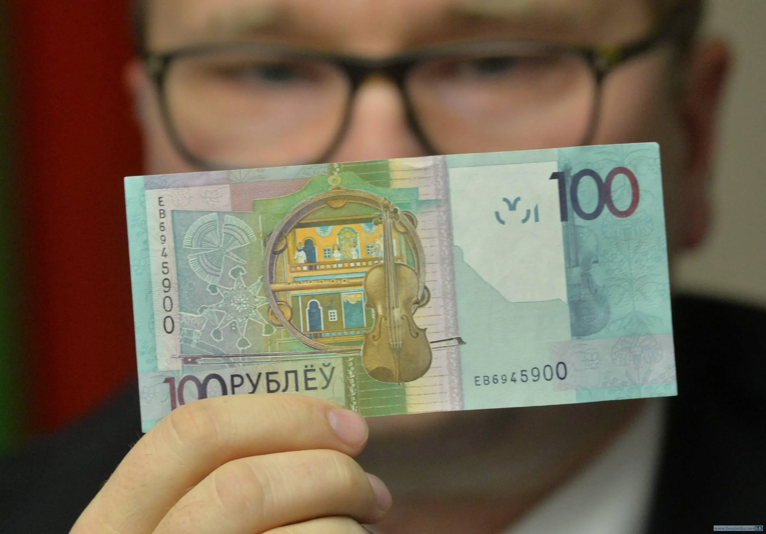 Стало известно, как изменится система оплаты труда в Беларуси
