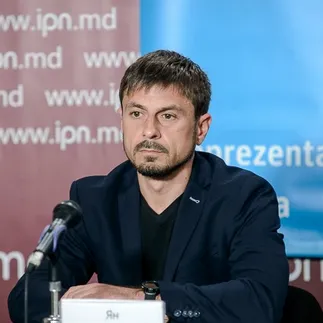 Ян Лисневский