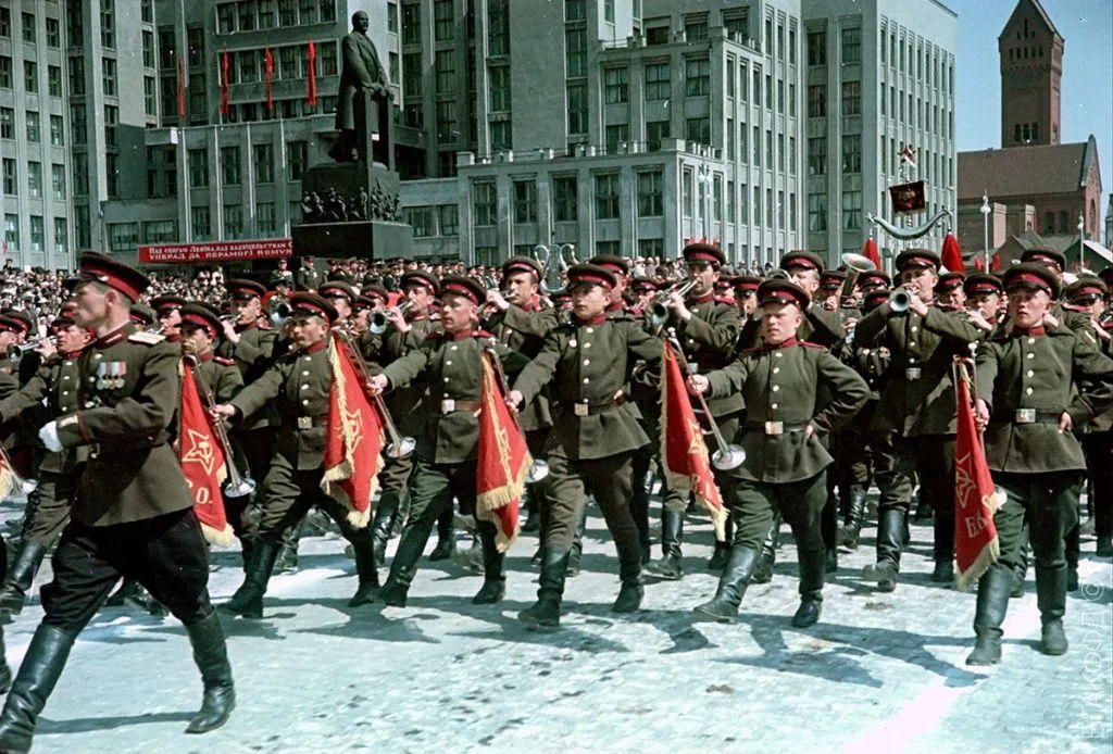 Марш.jpg