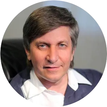 Михайлов.png