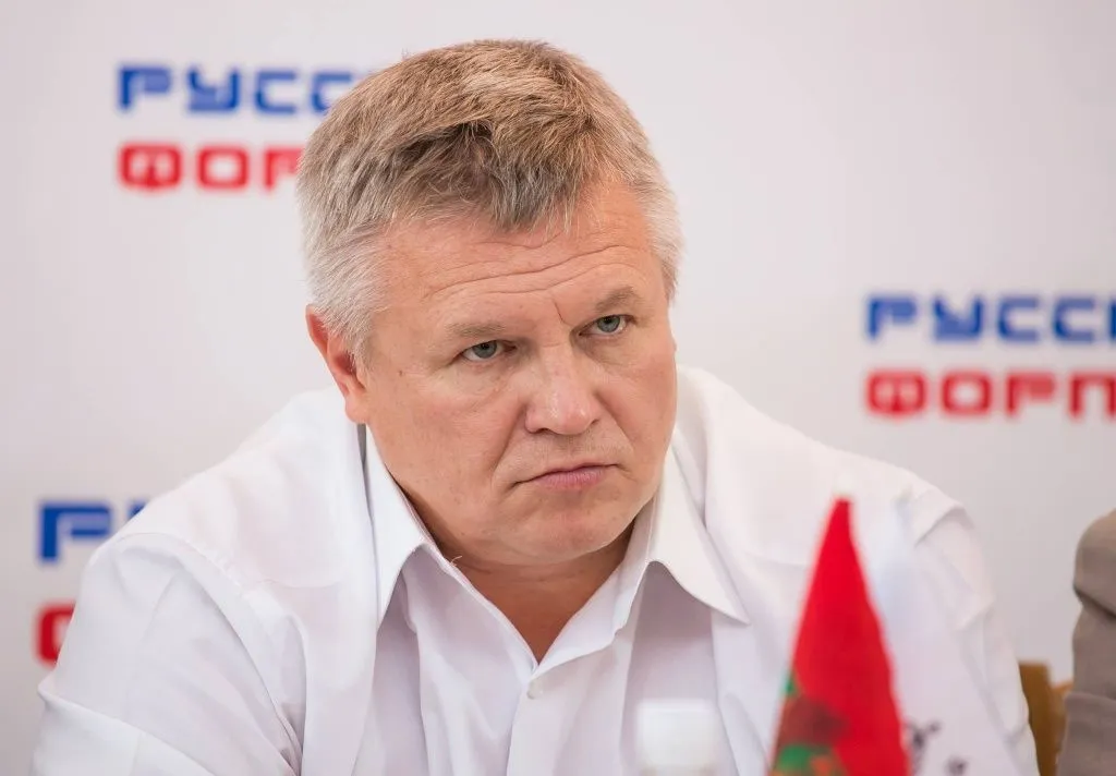 кузьмичев.jpg