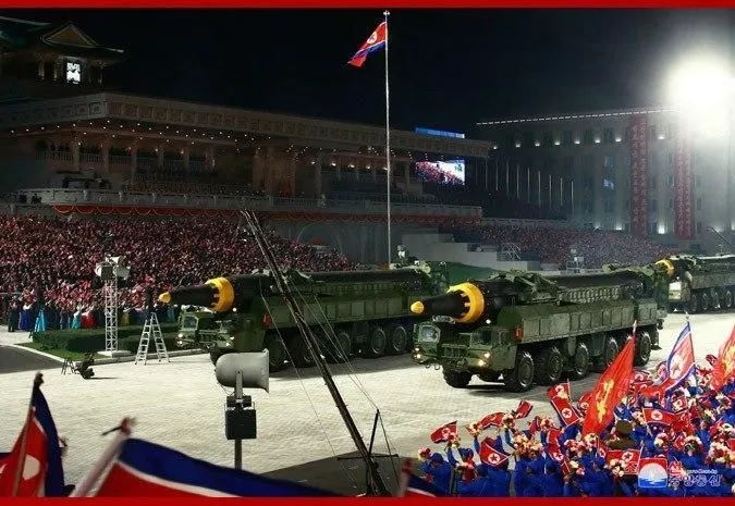 БРСД Hwasong-12.jpg