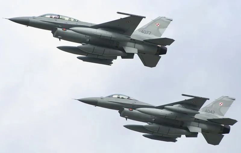 ф-16.jpg